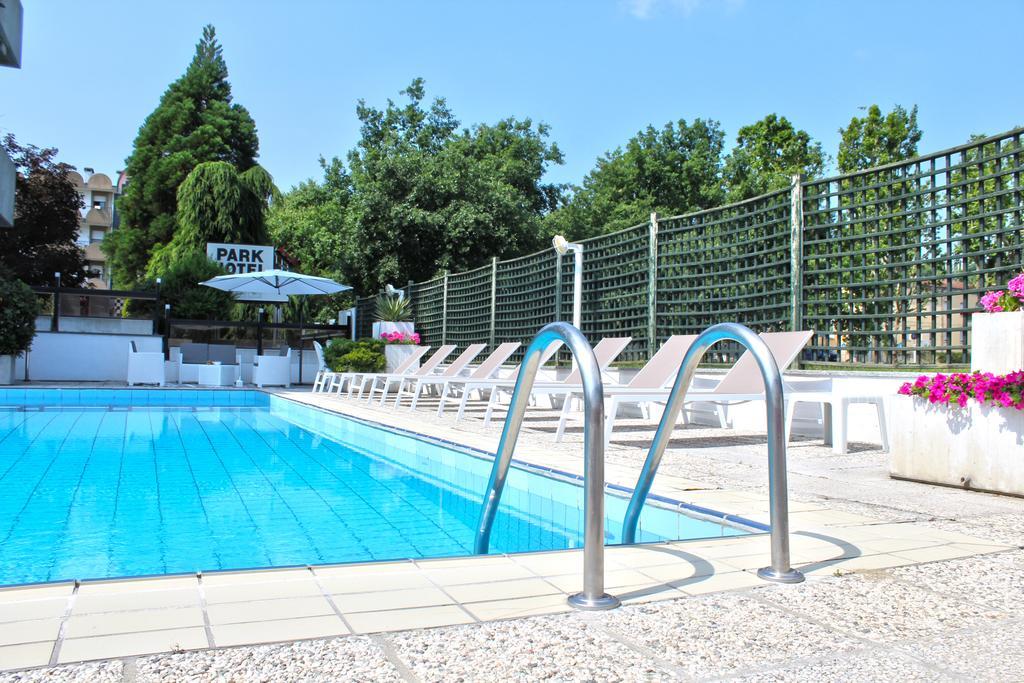 Park Hotel Кастрокаро-Терме Экстерьер фото